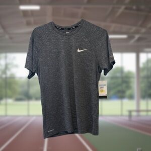 Nike Men's Blue Gray Dri-FIT Swim Short Sleeve Tee. NWT